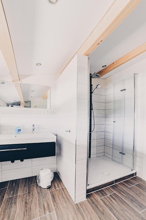 Große Ferienwohnung mit Balkon und perfekter Lage Eggenthal Exterior foto