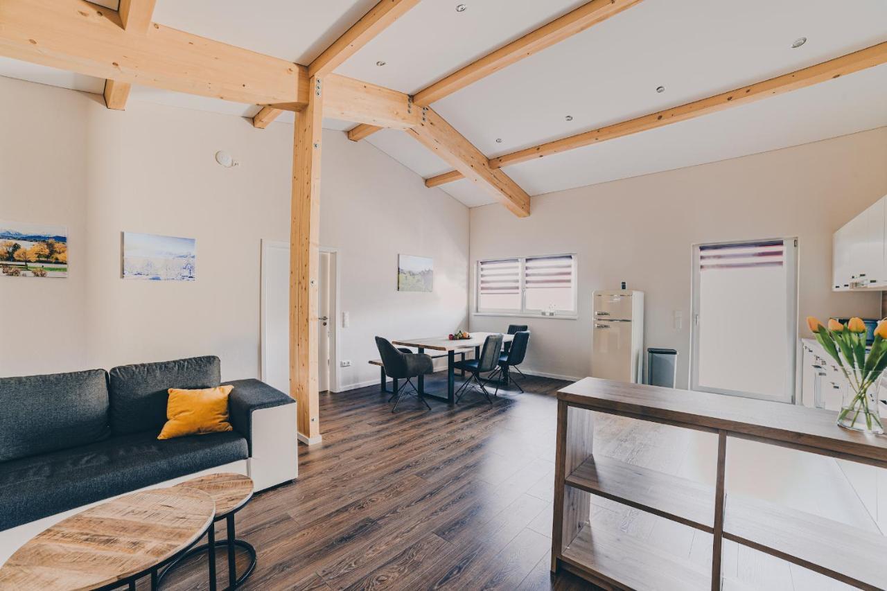 Große Ferienwohnung mit Balkon und perfekter Lage Eggenthal Exterior foto